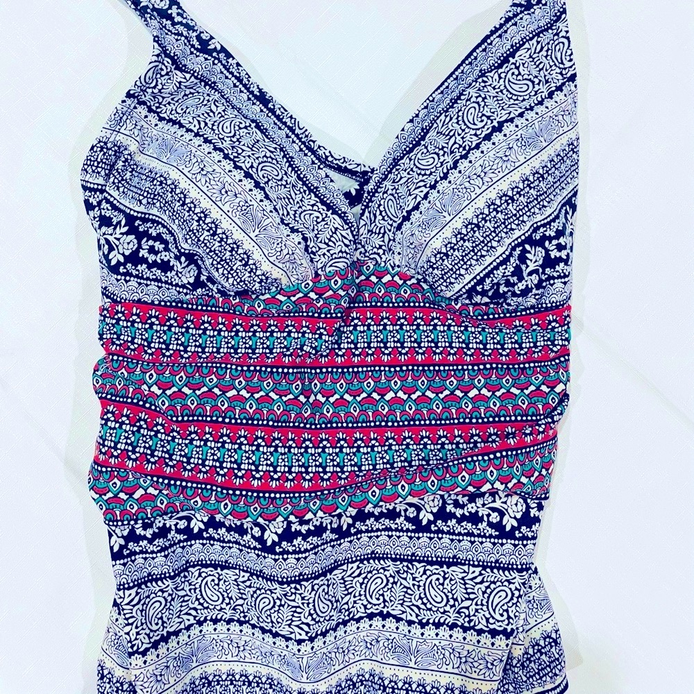 One piece swimsuit size L